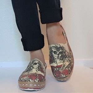 Size 36 (US size 6) Goby Slip on Sneakers Shoes